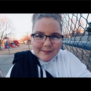 Meet your Posher, Annalise